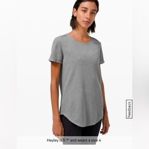 Lululemon S Top Grey crew neck Short sleeve waffle round hemline Excellent Condi